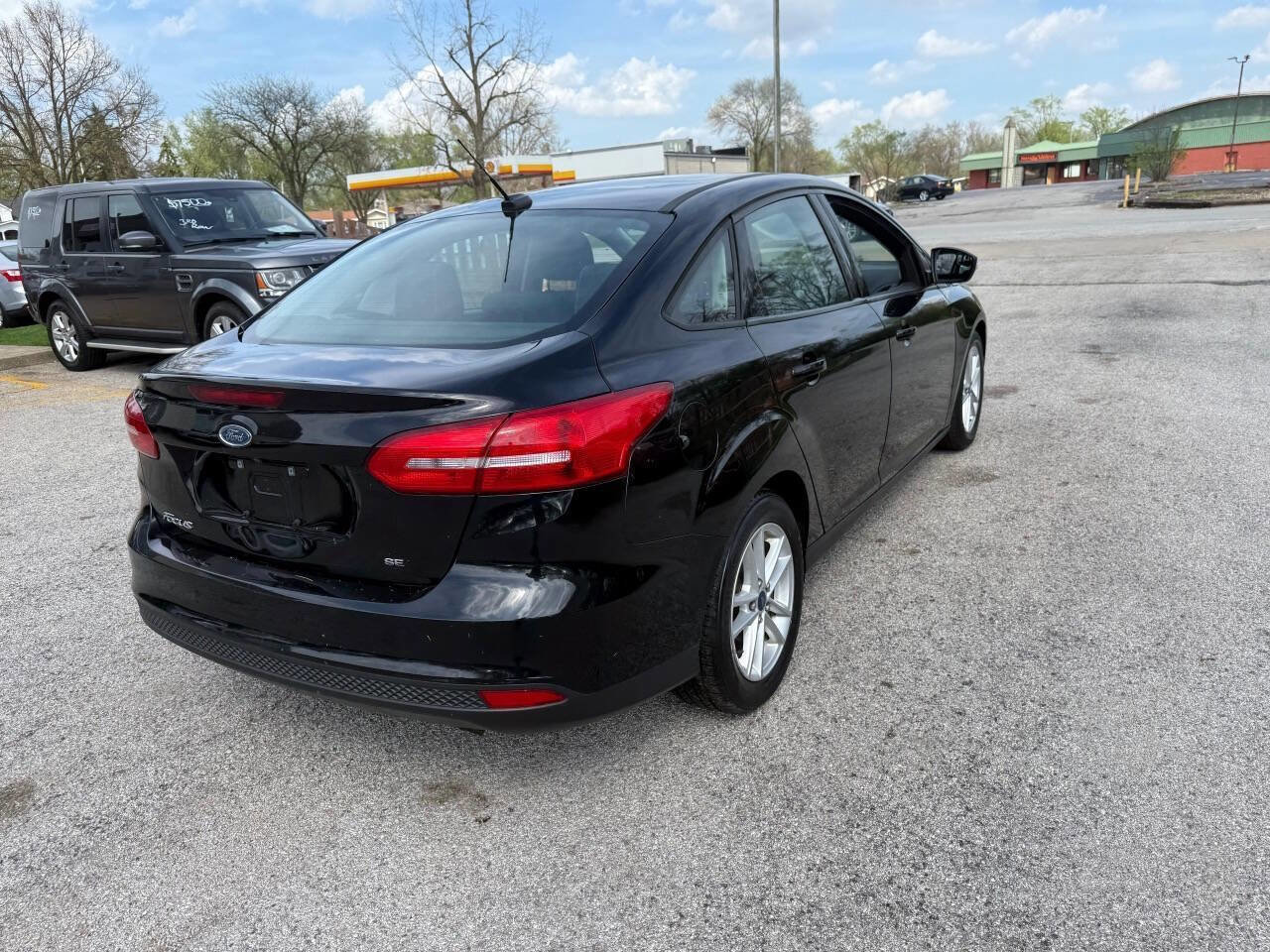 Used 2016 Ford Focus SE image 8