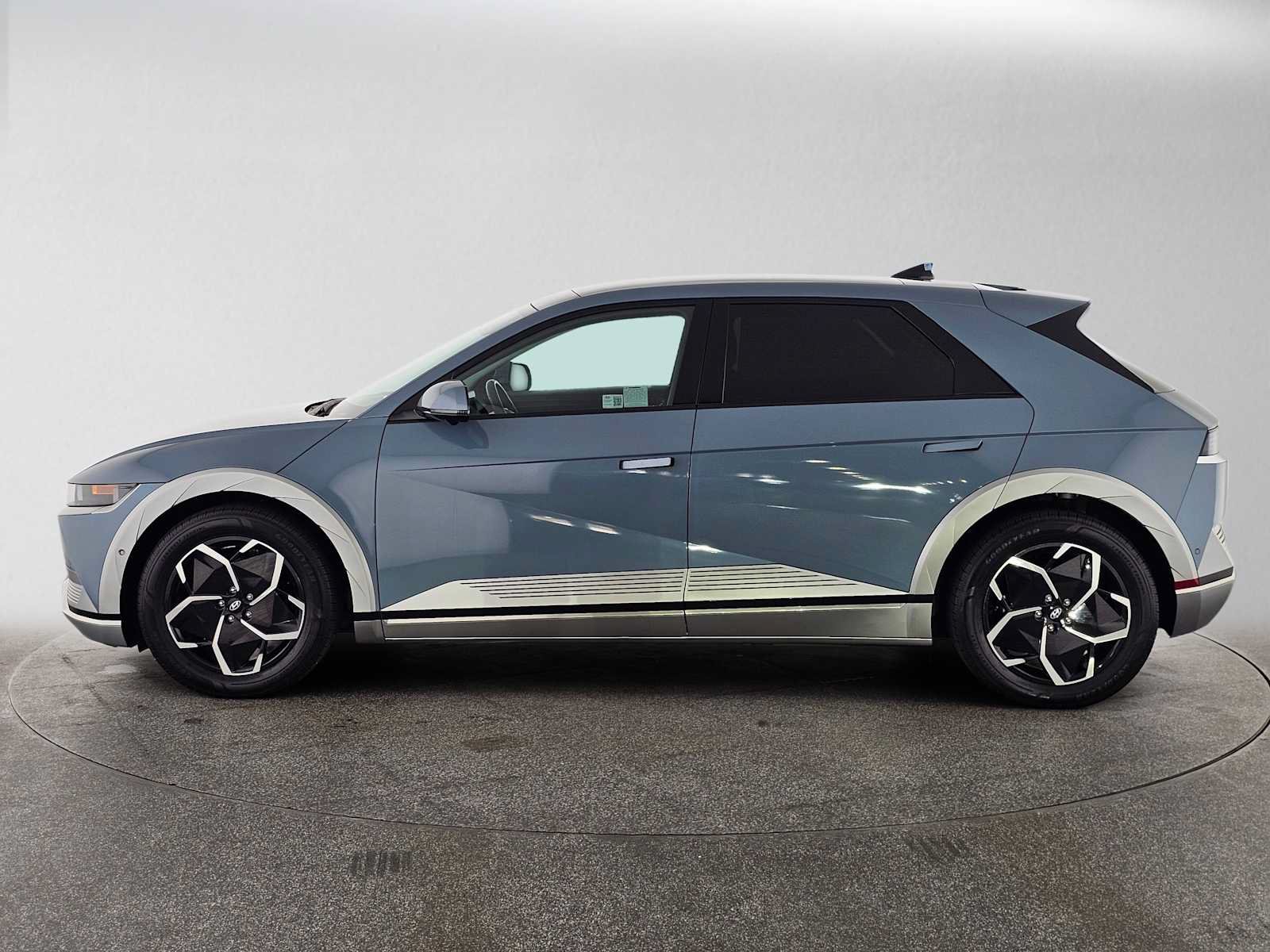 Used 2024 Hyundai Ioniq 5 Limited RWD image 6