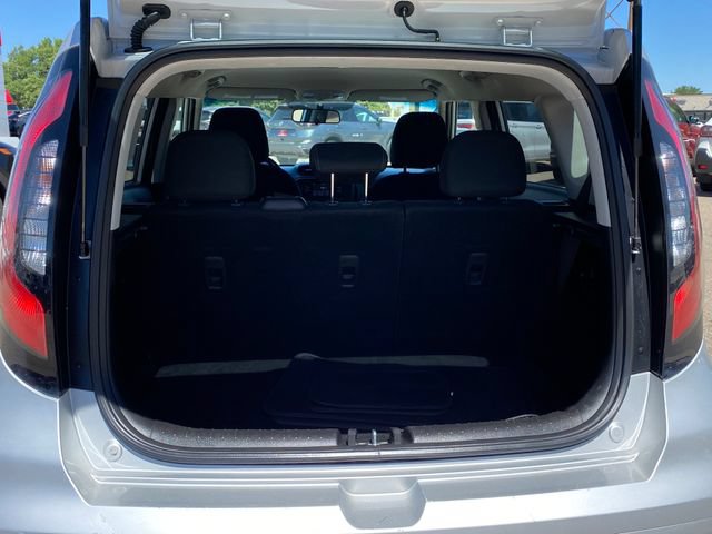 Used 2017 Kia Soul + FWD image 20