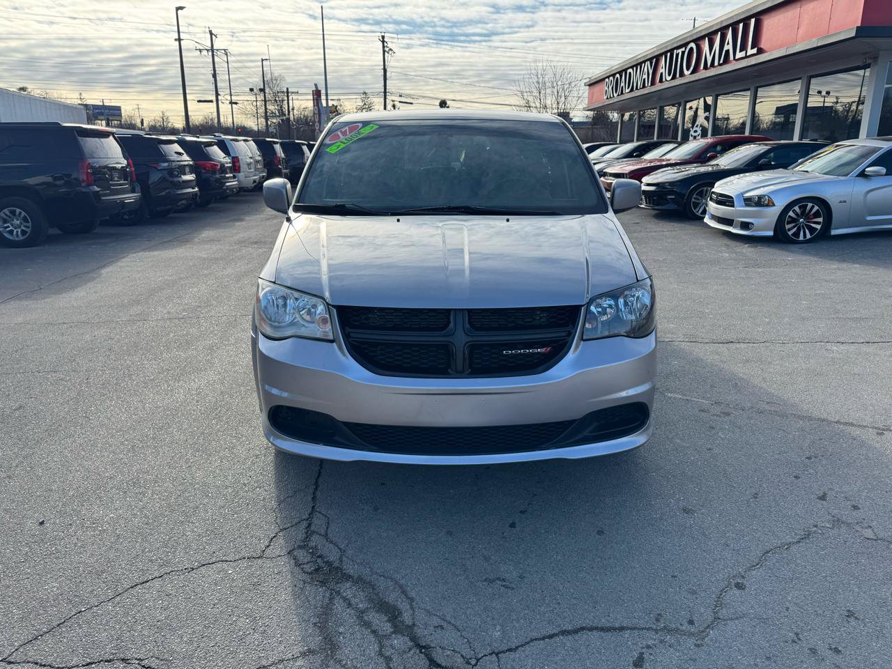 Used 2017 Dodge Grand Caravan SE FWD image 8