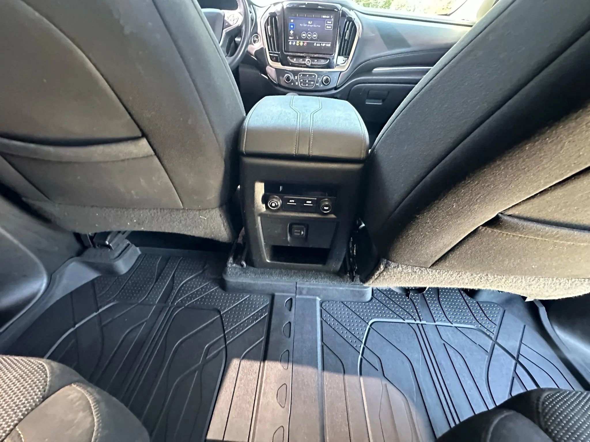 Used 2021 Chevrolet Traverse LT w/ LPO, Floor Liner Package image 26
