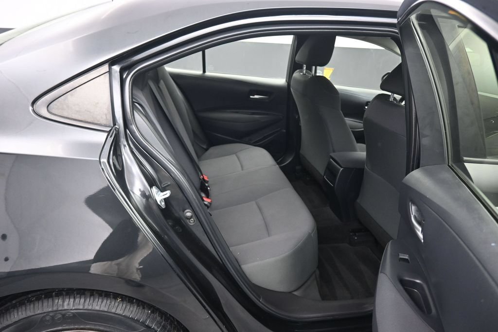 Used 2021 Toyota Corolla LE w/ Carpet Mat Package (TMS) FWD image 35