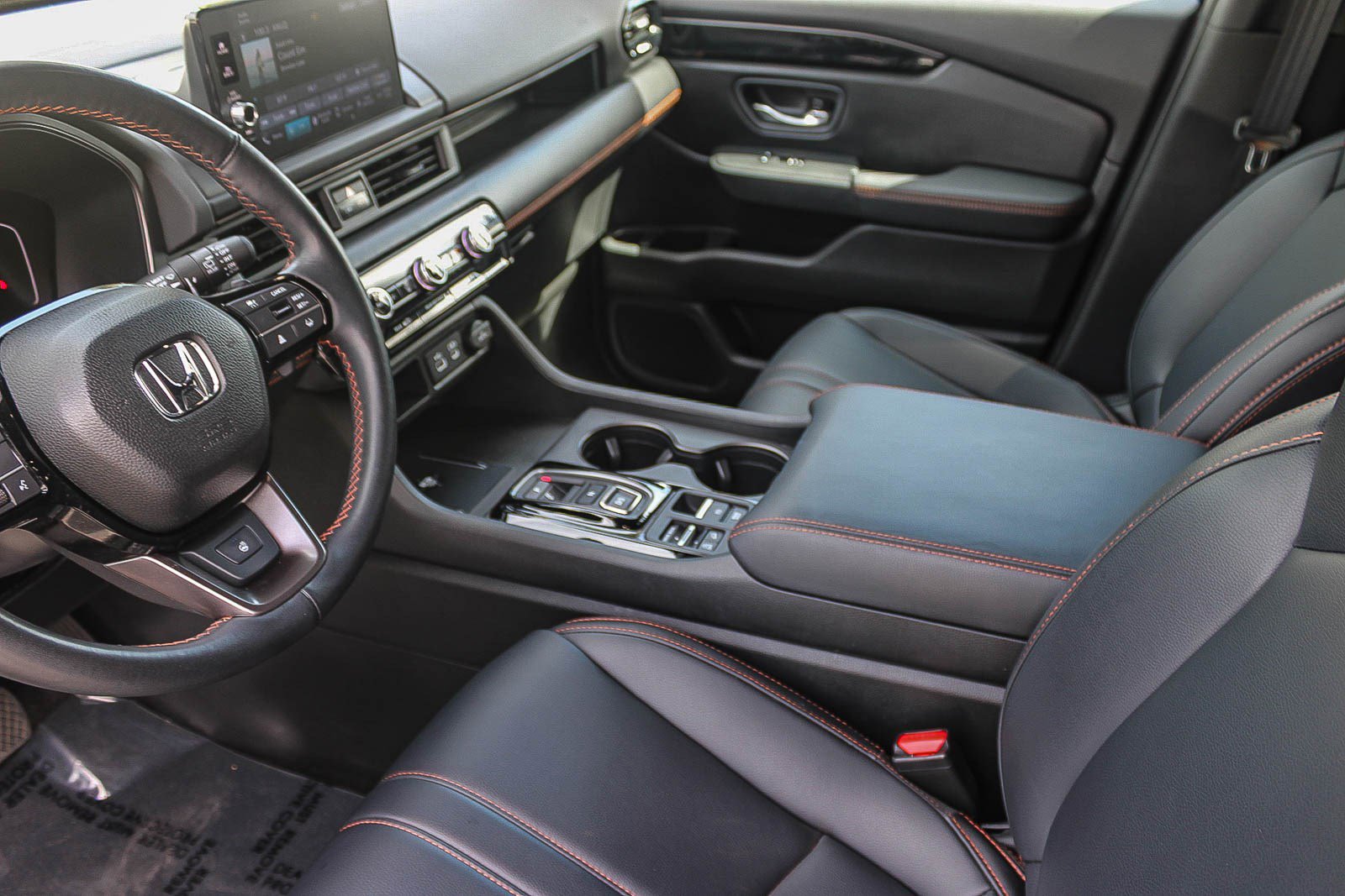 Certified 2024 Honda Pilot TrailSport image 18