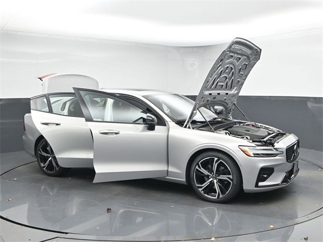 Used 2023 Volvo S60 B5 Plus w/ Climate Package image 48