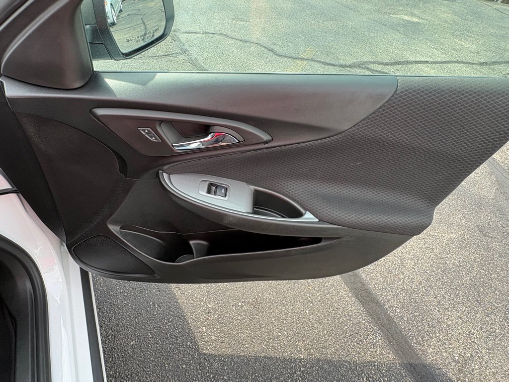 Used 2023 Chevrolet Malibu LS FWD image 15