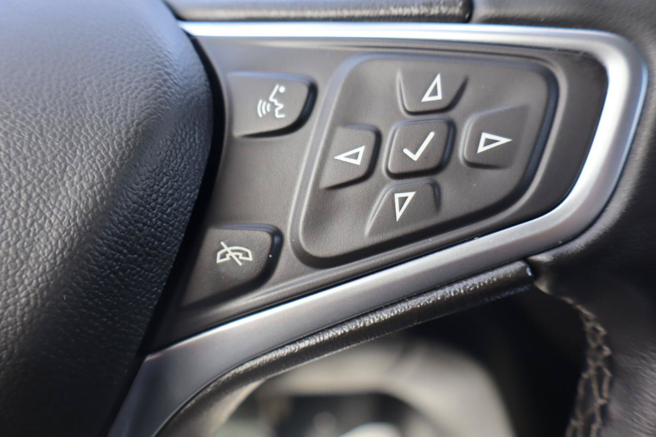 Used 2023 Chevrolet Equinox LT AWD/4WD image 14