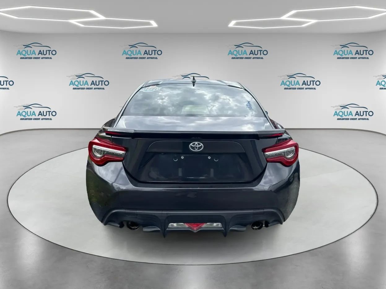 Used 2019 Toyota 86 RWD image 6