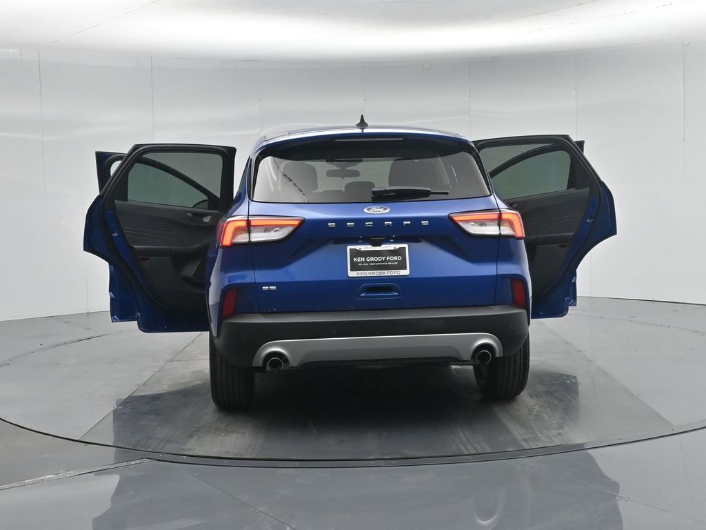 Certified 2022 Ford Escape SE w/ Convenience Package image 36