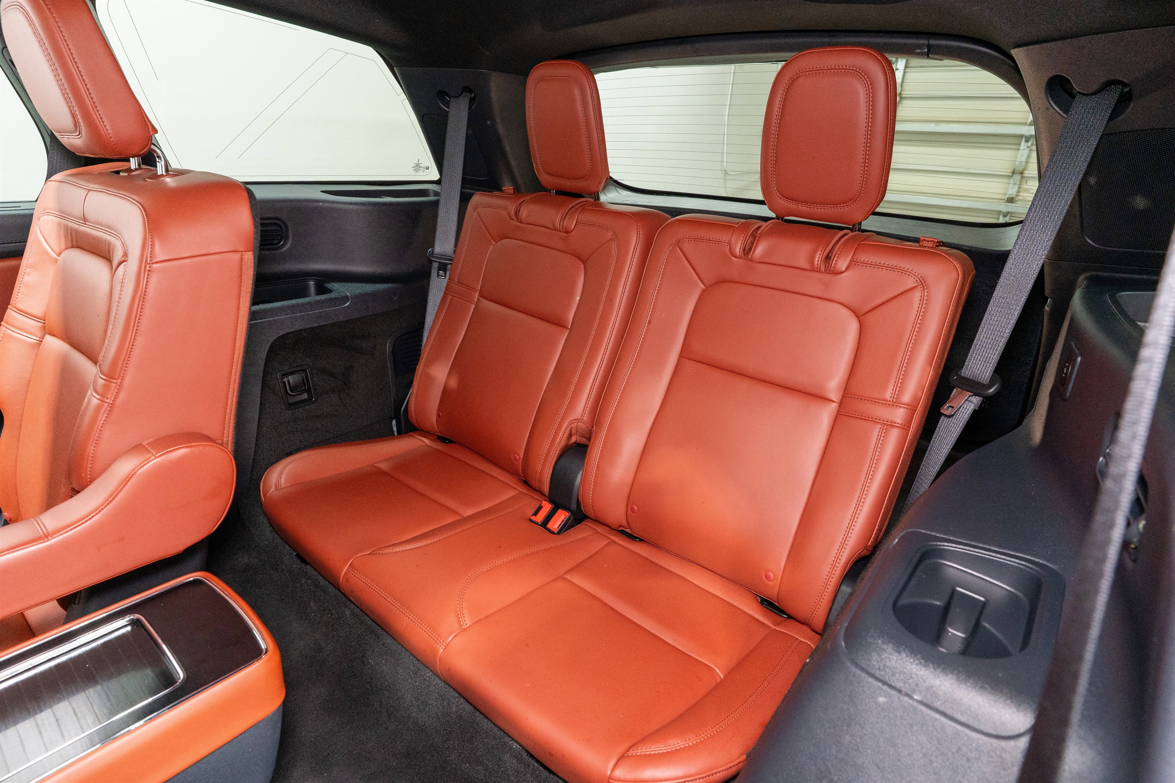 Used 2025 Lincoln Aviator Reserve w/ Equipment Group 201A AWD/4WD image 34