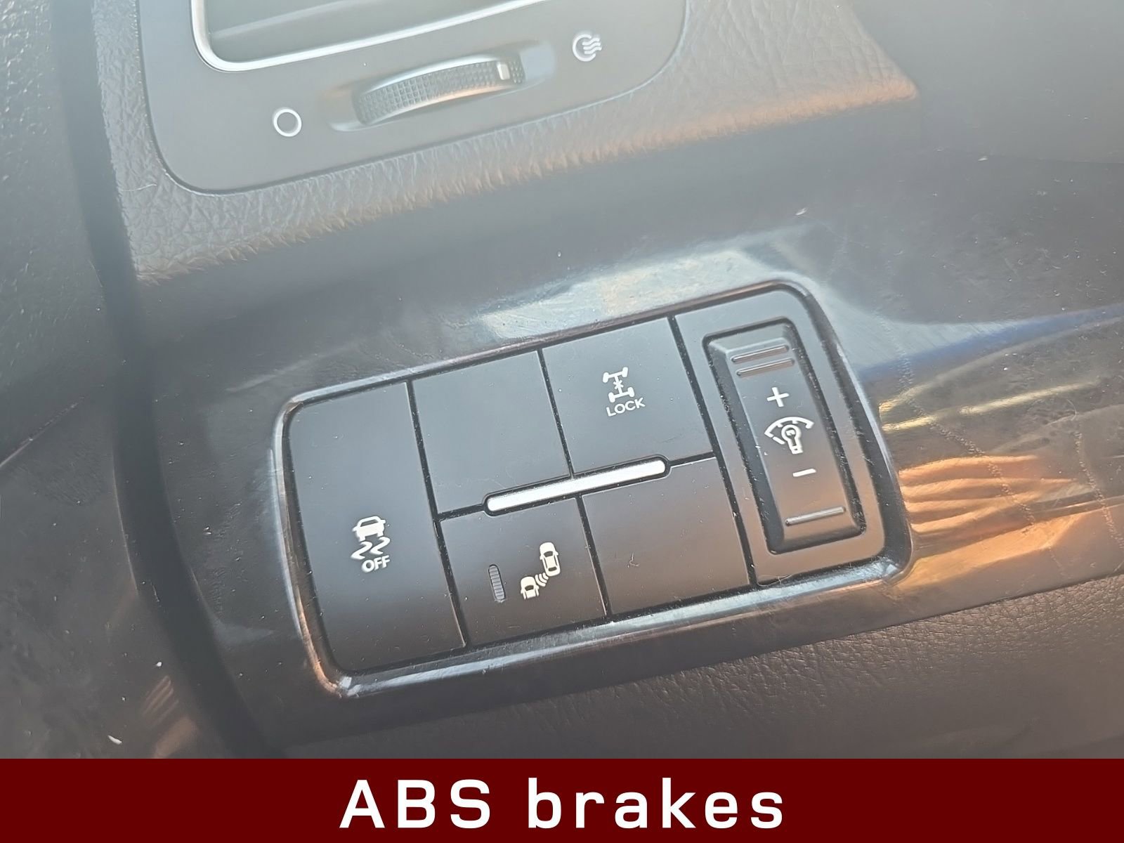 Used 2014 Kia Sorento SX w/ 3rd Row Package image 17