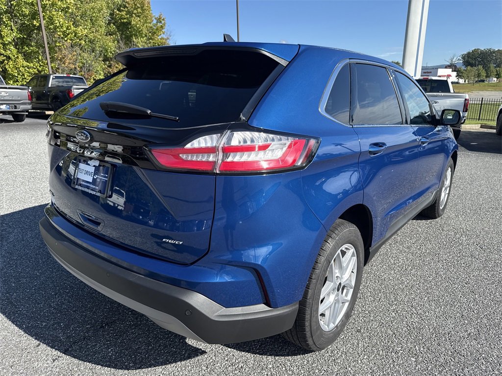Used 2024 Ford Edge SEL image 7
