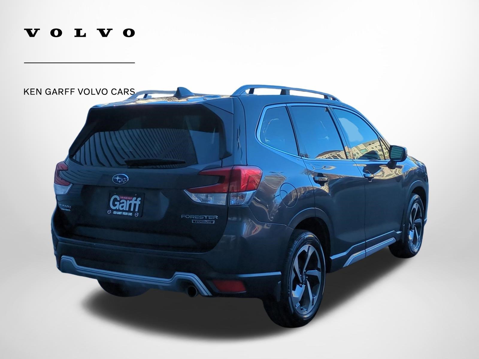 Used 2022 Subaru Forester Touring image 3