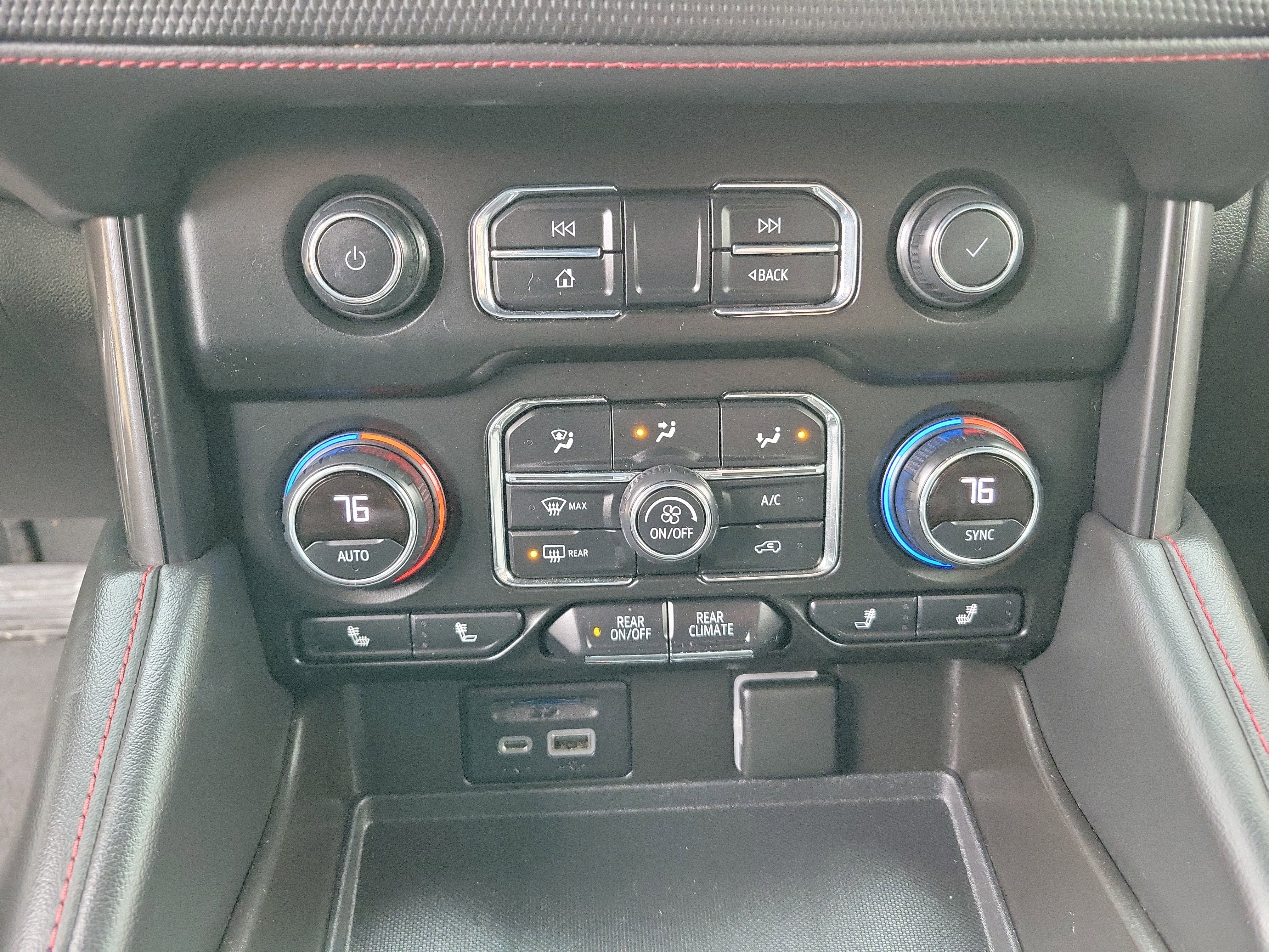 Used 2021 Chevrolet Tahoe RST w/ Luxury Package image 13