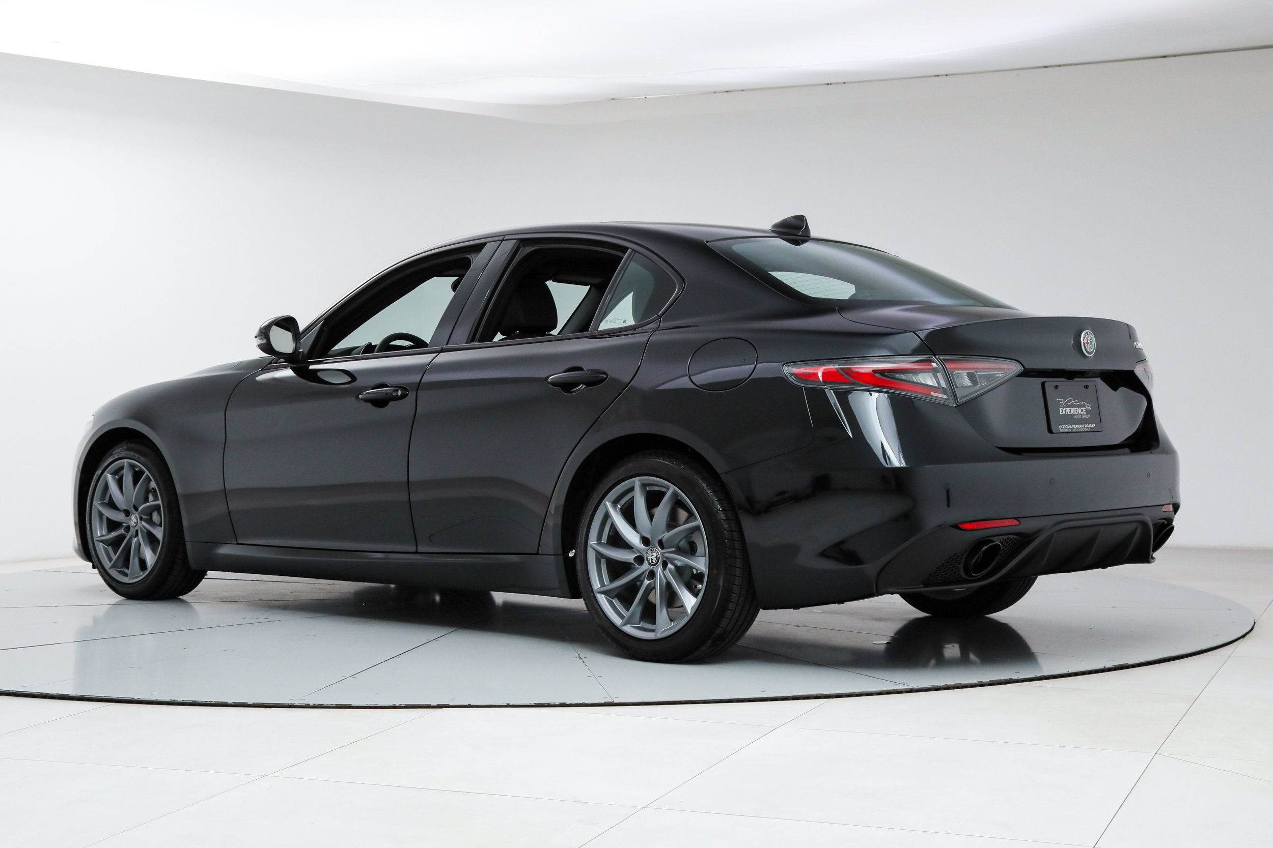 New 2026 Alfa Romeo Giulia w/ Driving Assist Package RWD image 3