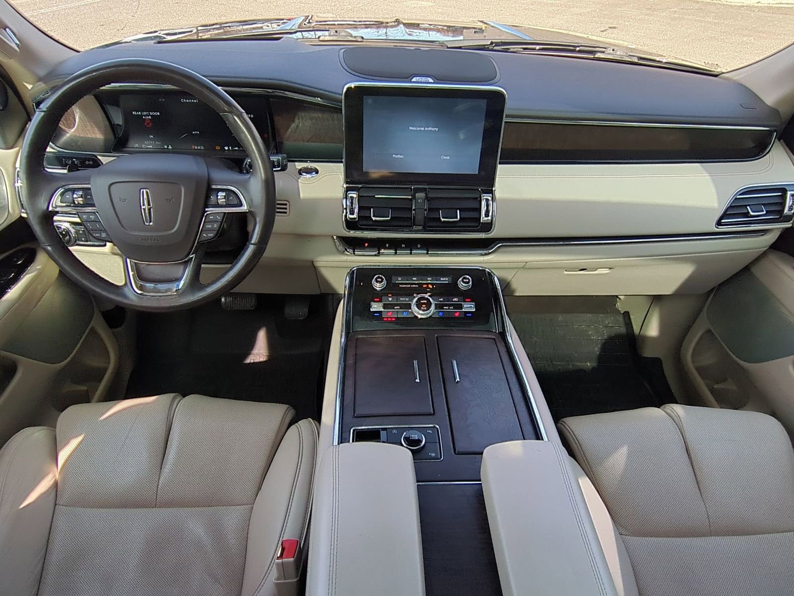 Used 2018 Lincoln Navigator L Reserve w/ Technology Package image 19