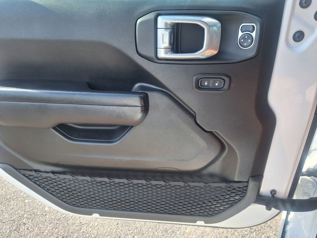 Used 2021 Jeep Wrangler Unlimited Sport image 19