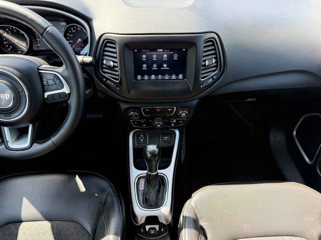 Used 2018 Jeep Compass Latitude w/ Popular Equipment Group FWD image 20