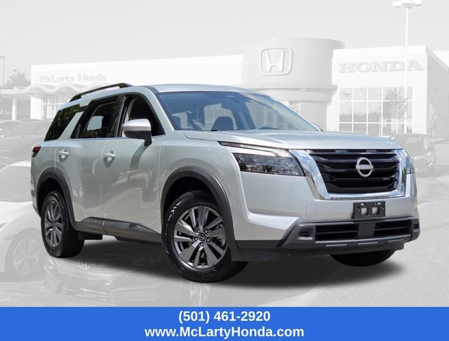 Used 2025 Nissan Pathfinder SV AWD/4WD image 21