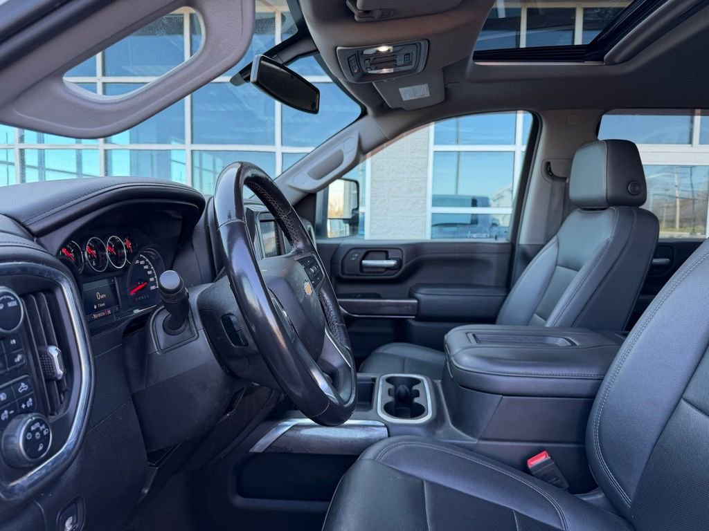 Used 2021 Chevrolet Silverado 2500 LTZ w/ LTZ Convenience Package image 9