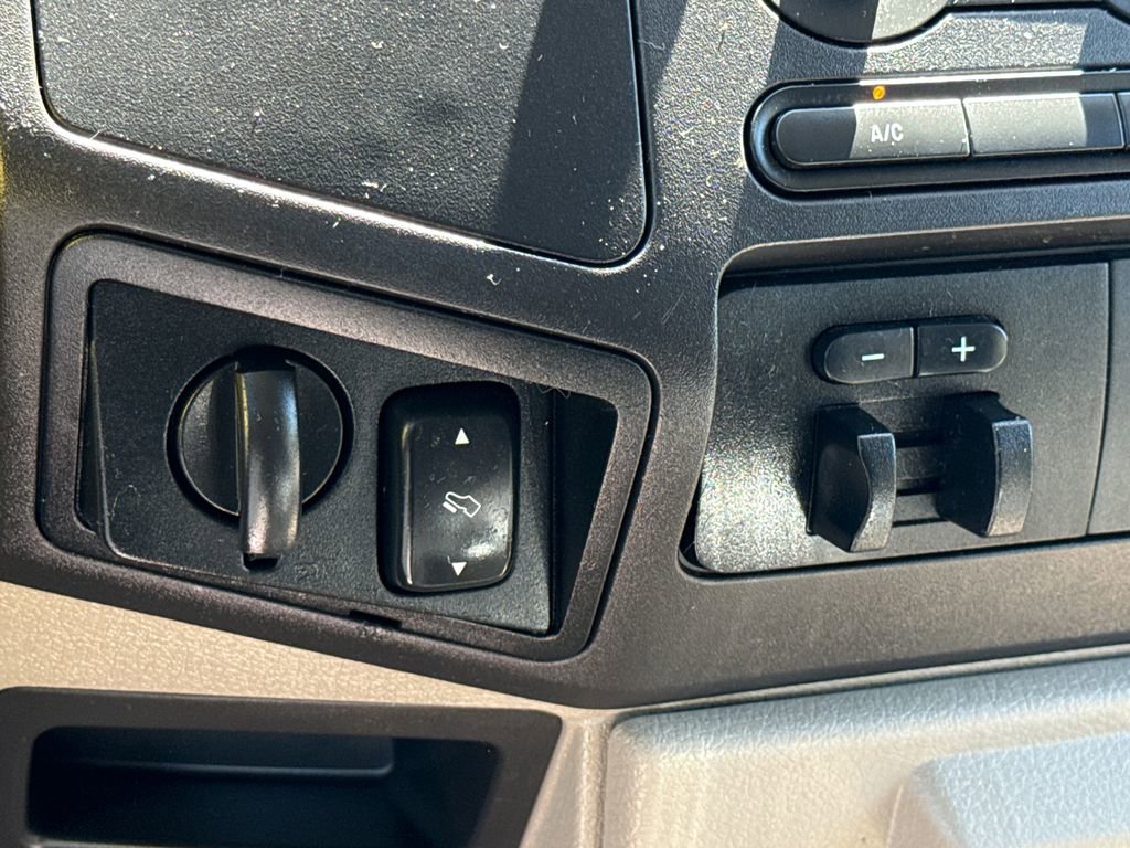 Used 2010 Ford F250 XL image 25