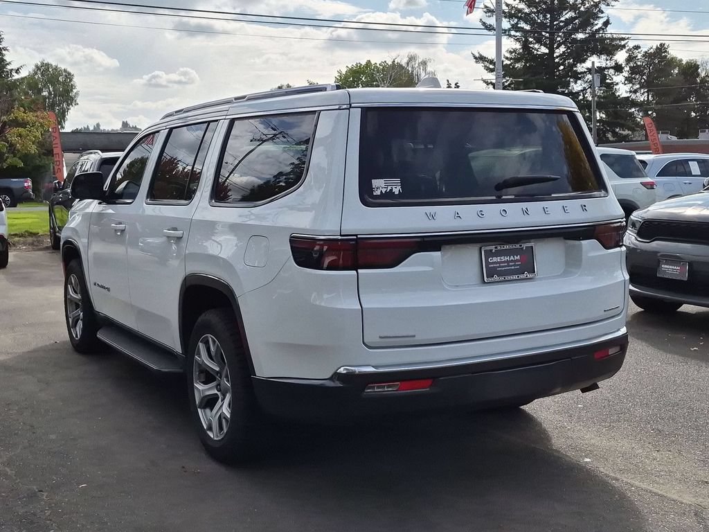 Used 2022 Jeep Wagoneer Series II AWD/4WD image 5