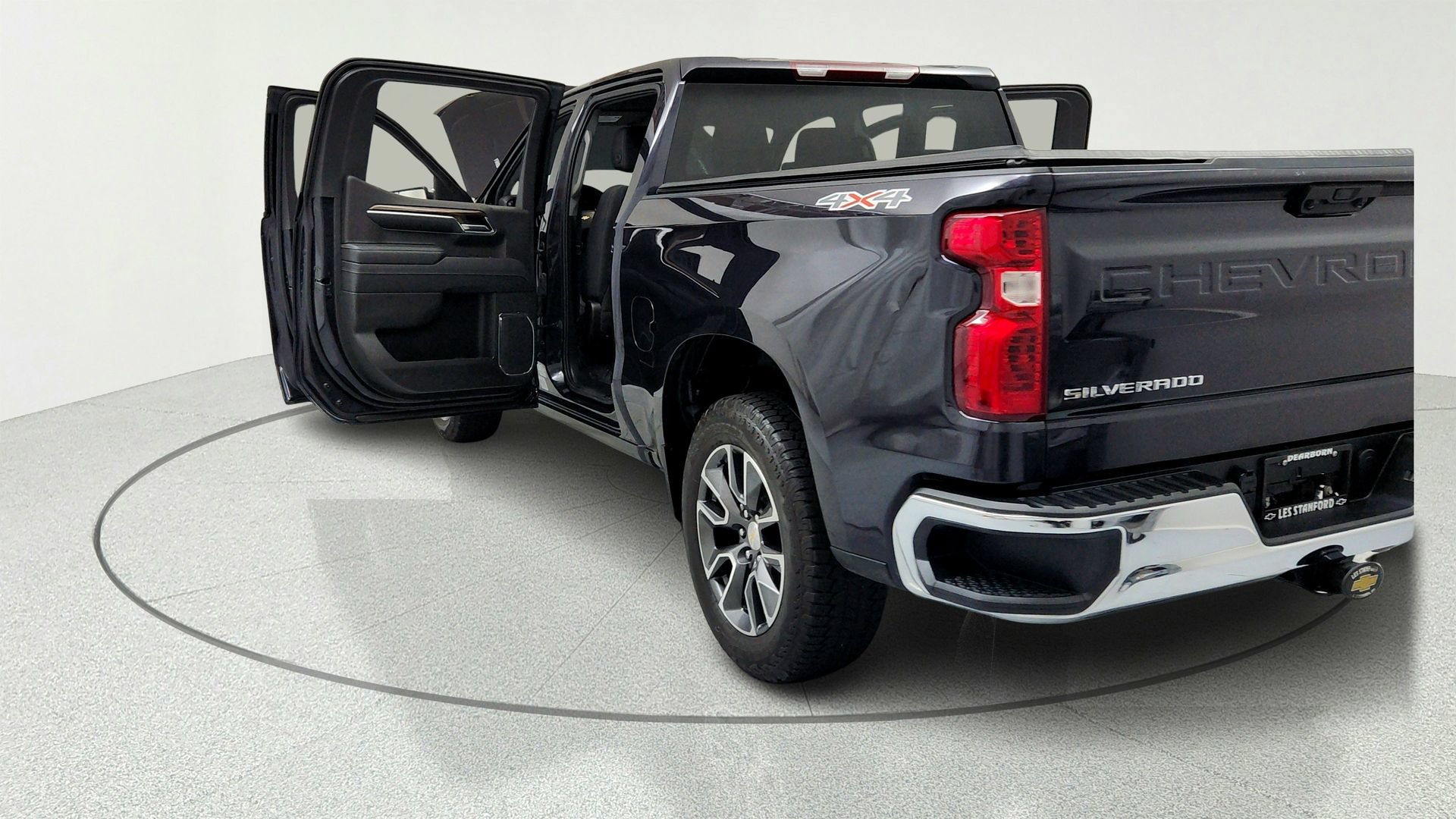 Used 2024 Chevrolet Silverado 1500 LT AWD/4WD image 11