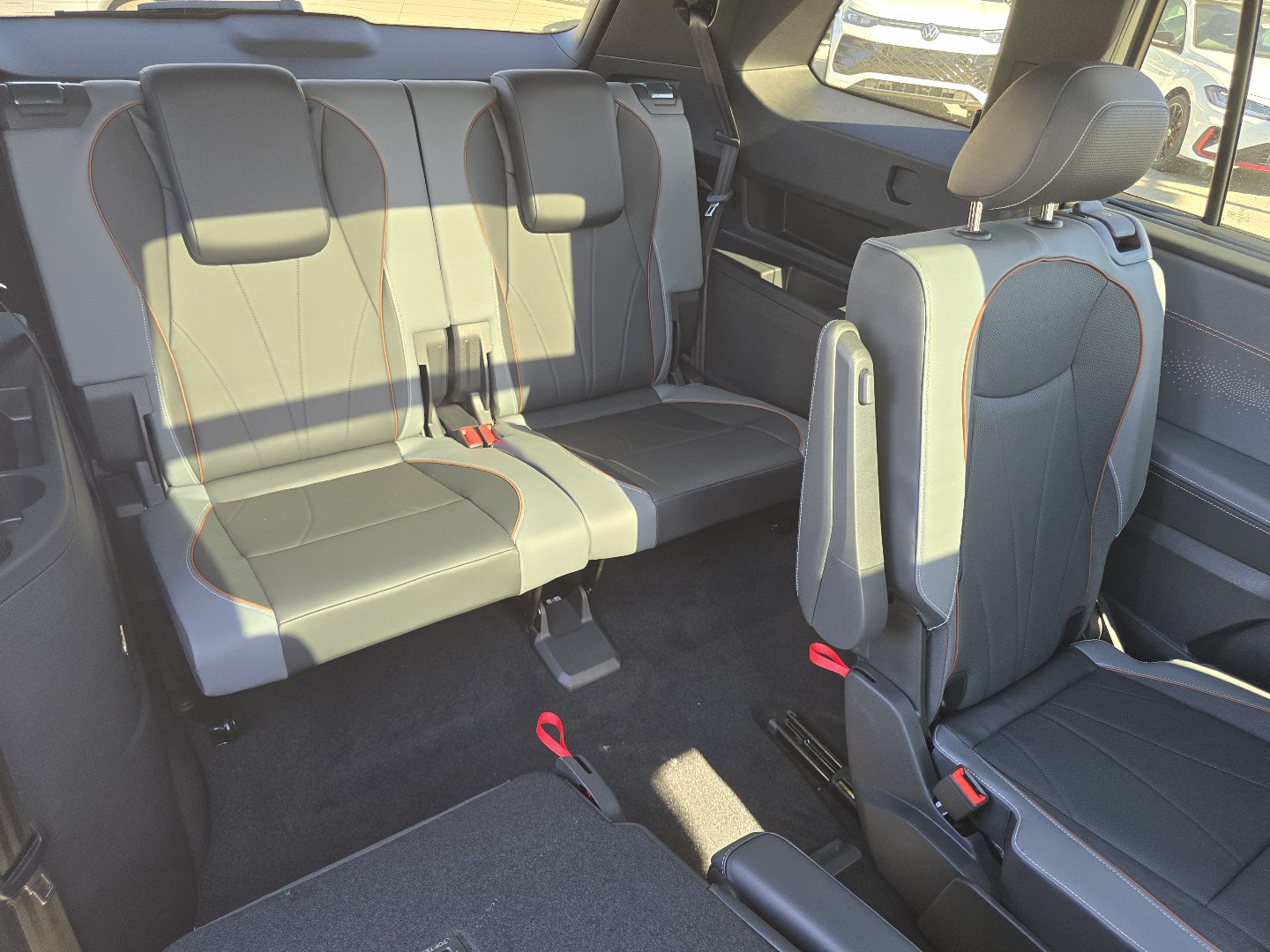 New 2027 Volkswagen Atlas SEL Premium R-Line AWD/4WD image 17