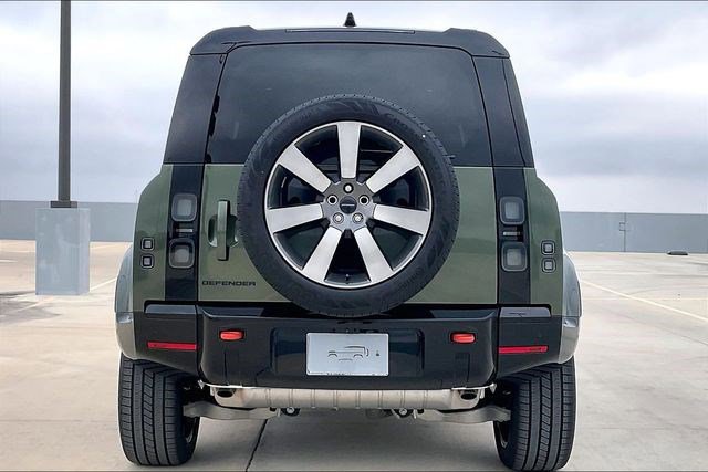 New 2026 Land Rover Defender 110 X image 4