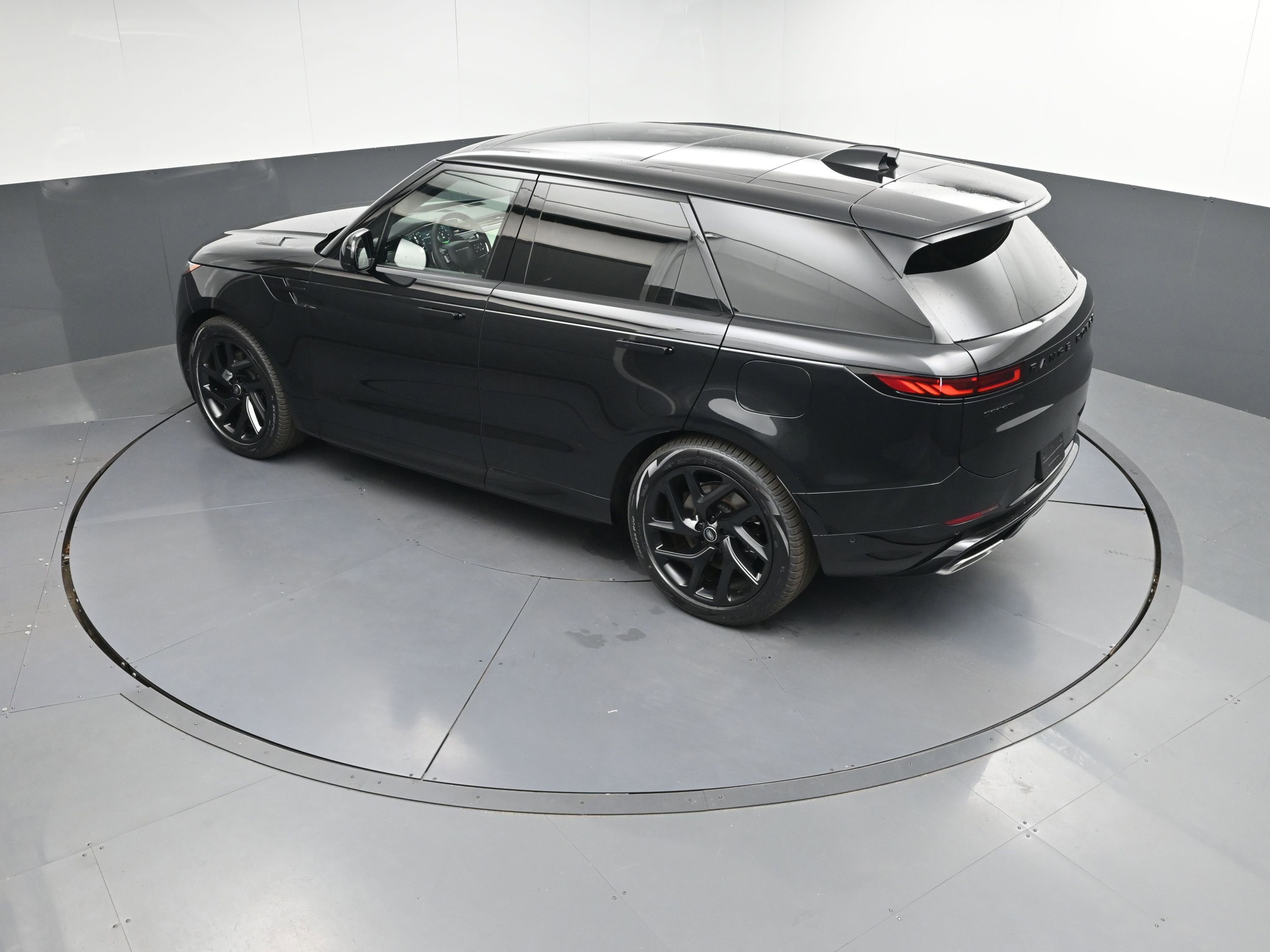 New 2025 Land Rover Range Rover Sport Dynamic SE image 34