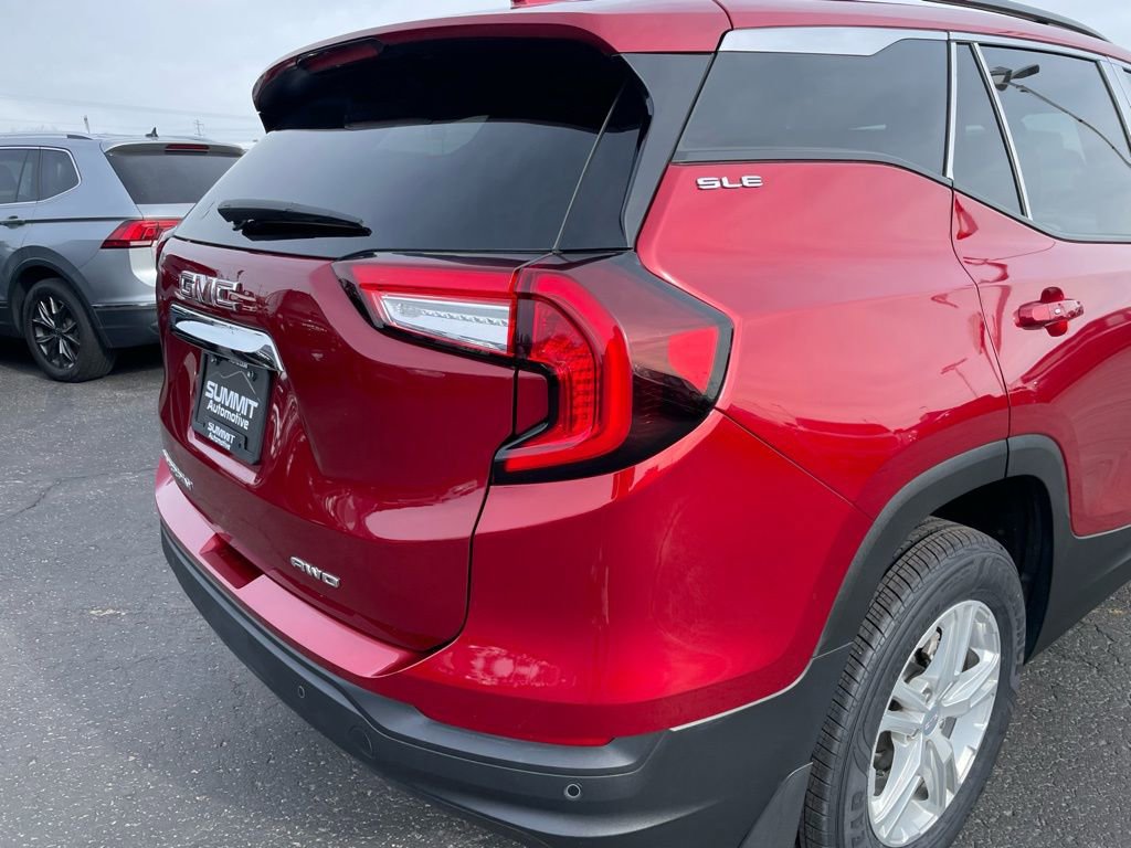 Used 2022 GMC Terrain SLE w/ Driver Convenience Package image 33