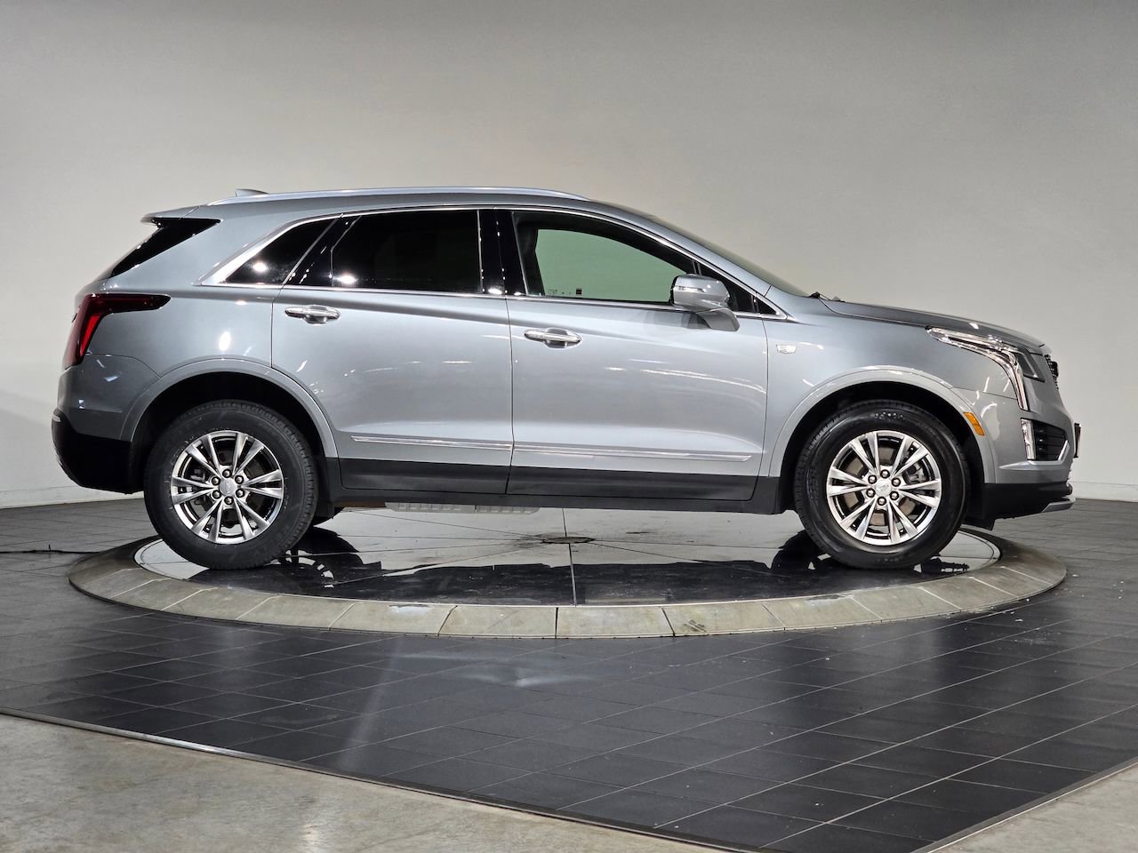 Used 2023 Cadillac XT5 Premium Luxury video 3
