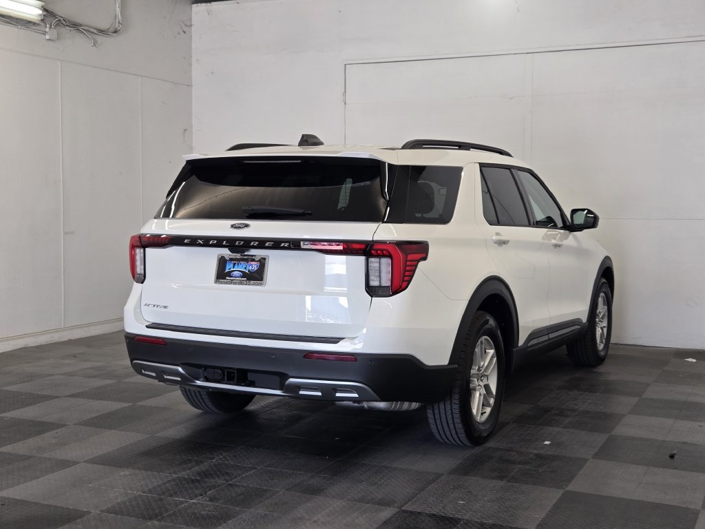 New 2026 Ford Explorer Active w/ Active Comfort Package RWD image 6
