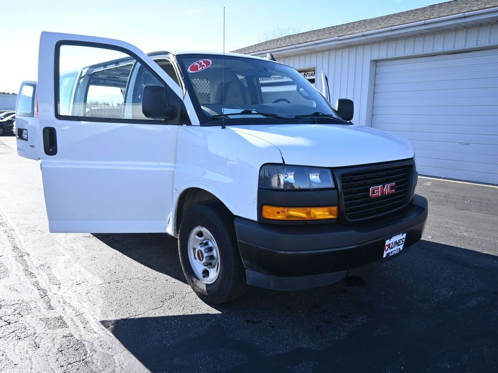 Used 2023 GMC Savana 2500 Extended w/ Enhanced Convenience Package image 48
