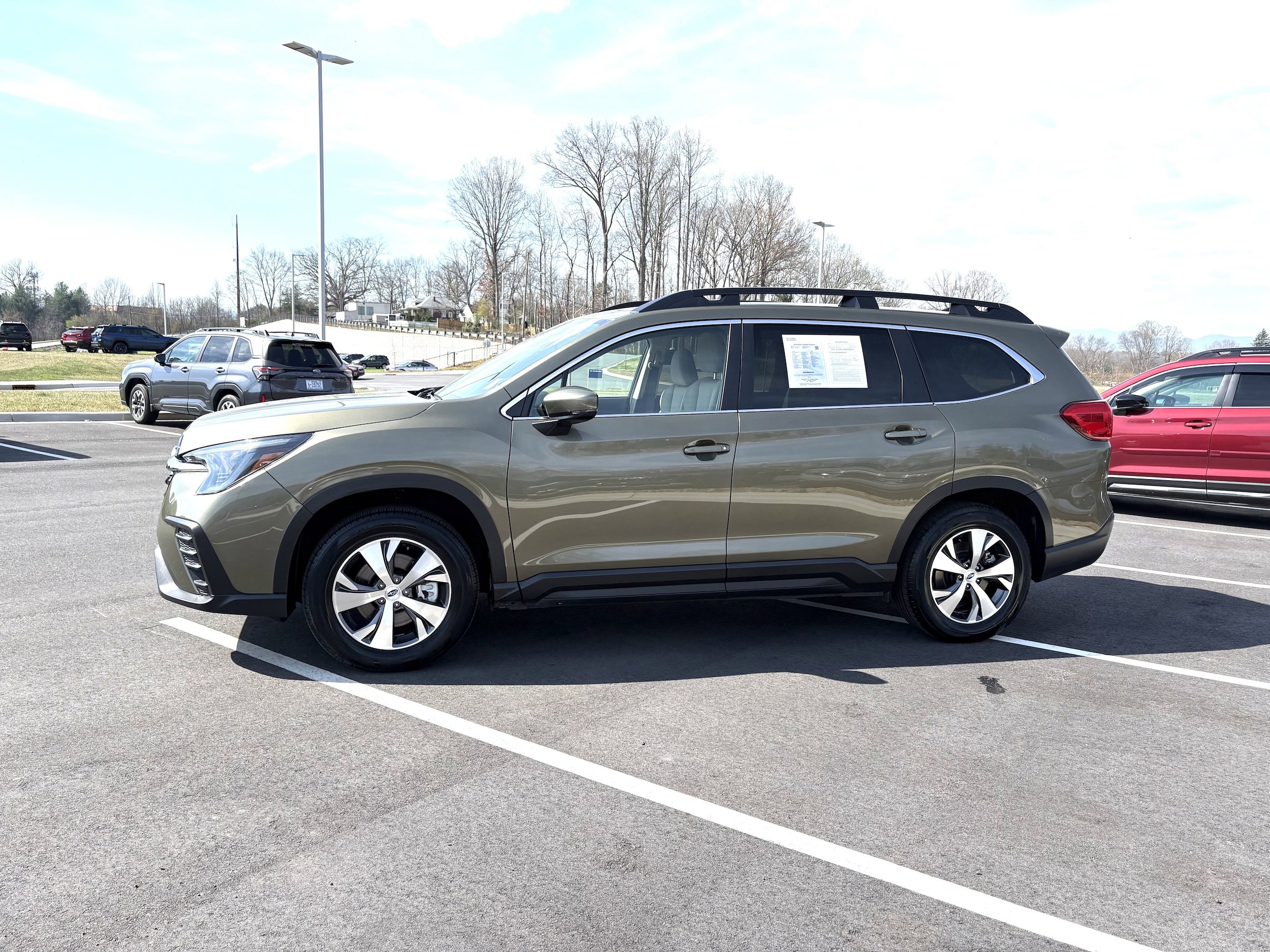 Certified 2025 Subaru Ascent Premium AWD/4WD image 4