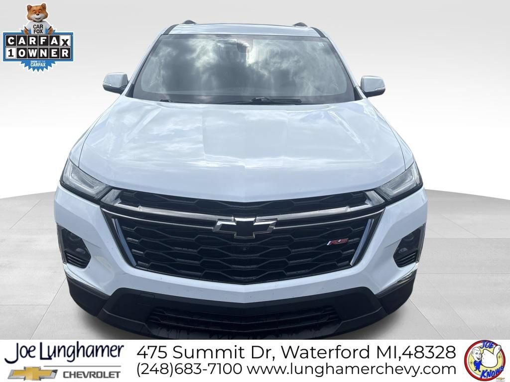 Used 2023 Chevrolet Traverse RS w/ LPO, Floor Liner Package AWD/4WD image 9