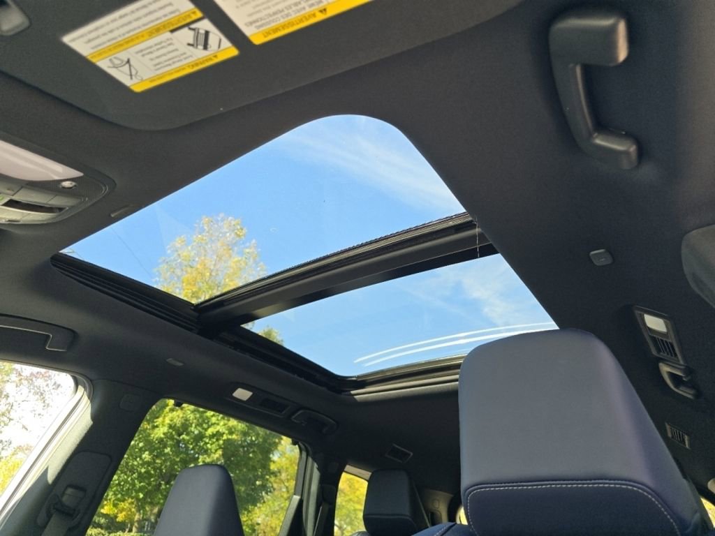 New 2026 INFINITI QX60 Sport w/ Dark Cargo Package image 3