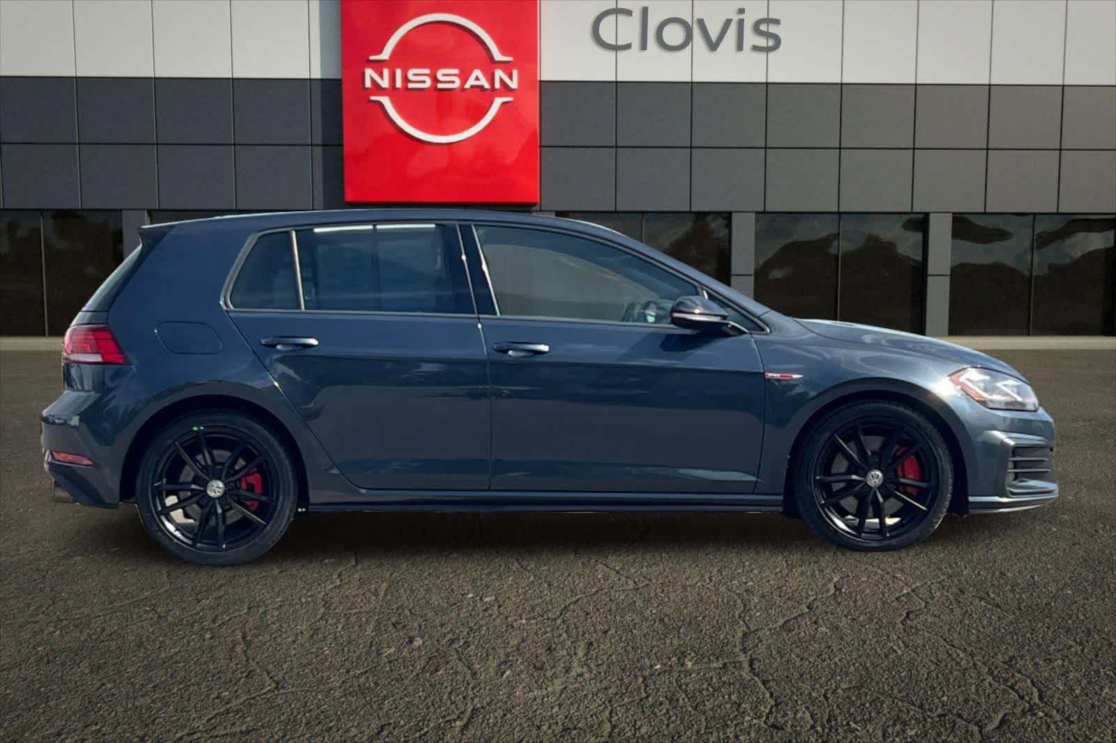 Used 2021 Volkswagen GTI SE image 9