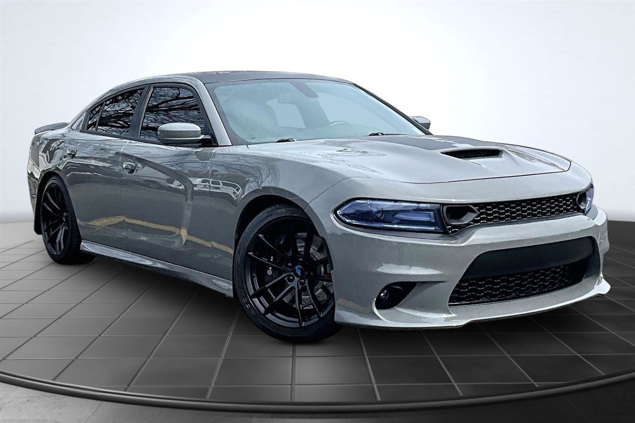 Used 2018 Dodge Charger R/T image 3