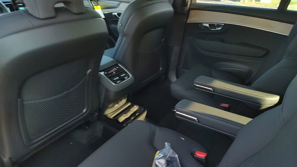 New 2026 Volvo XC90 B6 Plus image 29