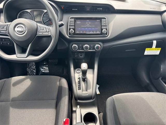 New 2025 Nissan Kicks Play S image 18