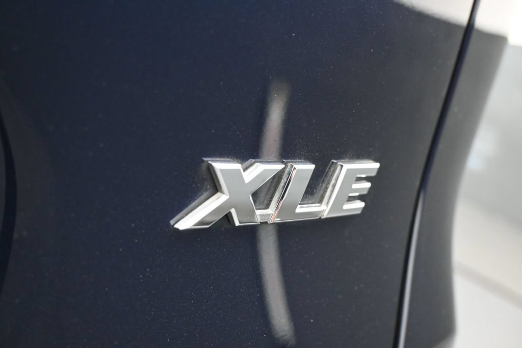 Used 2025 Toyota RAV4 XLE Premium FWD image 36