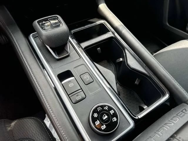 Certified 2025 Nissan Pathfinder SV AWD/4WD image 43