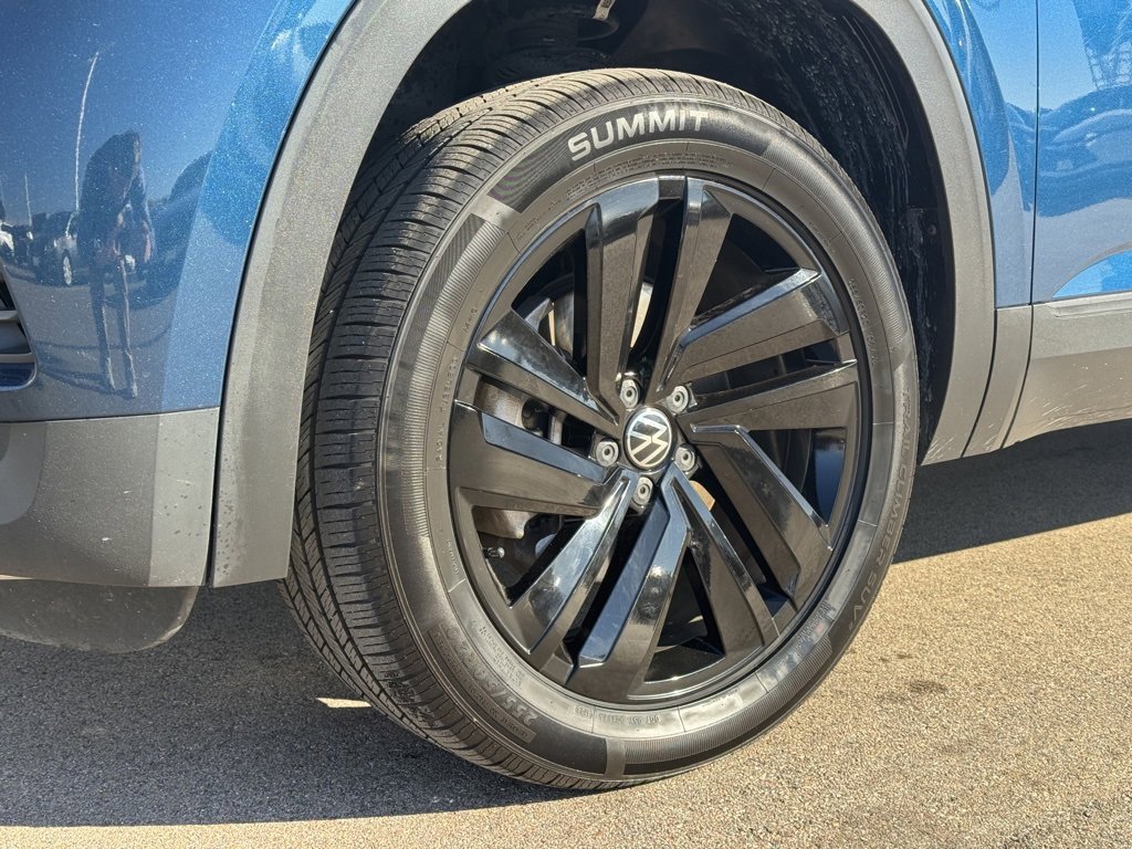 Used 2023 Volkswagen Atlas Cross Sport SE w/ Panoramic Sunroof Package image 29