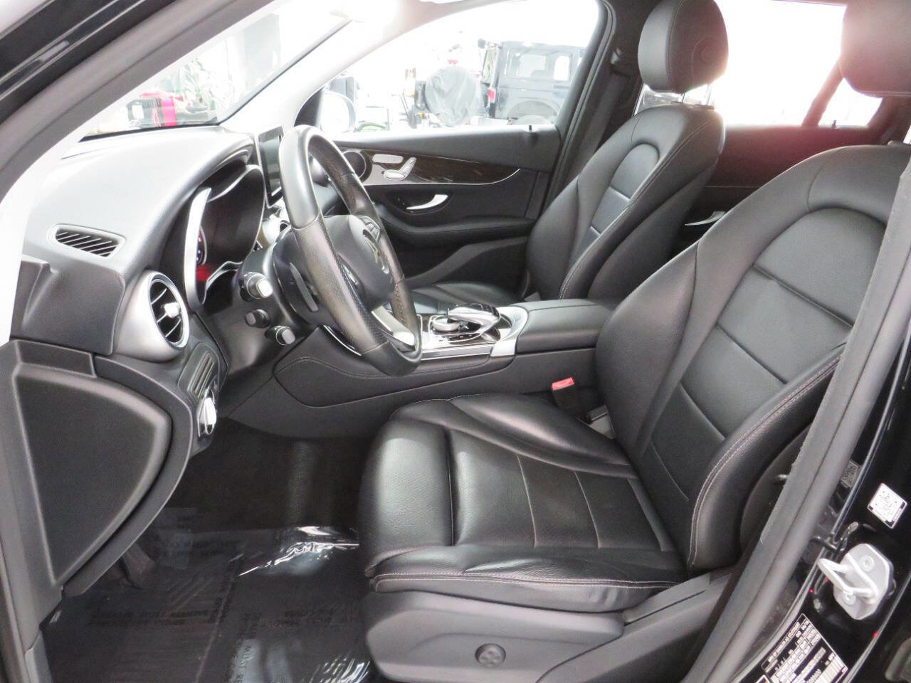 Used 2016 Mercedes-Benz GLC 300 image 14