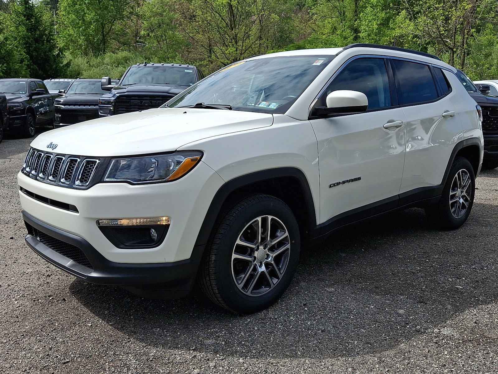 Certified 2020 Jeep Compass Latitude AWD/4WD image 3