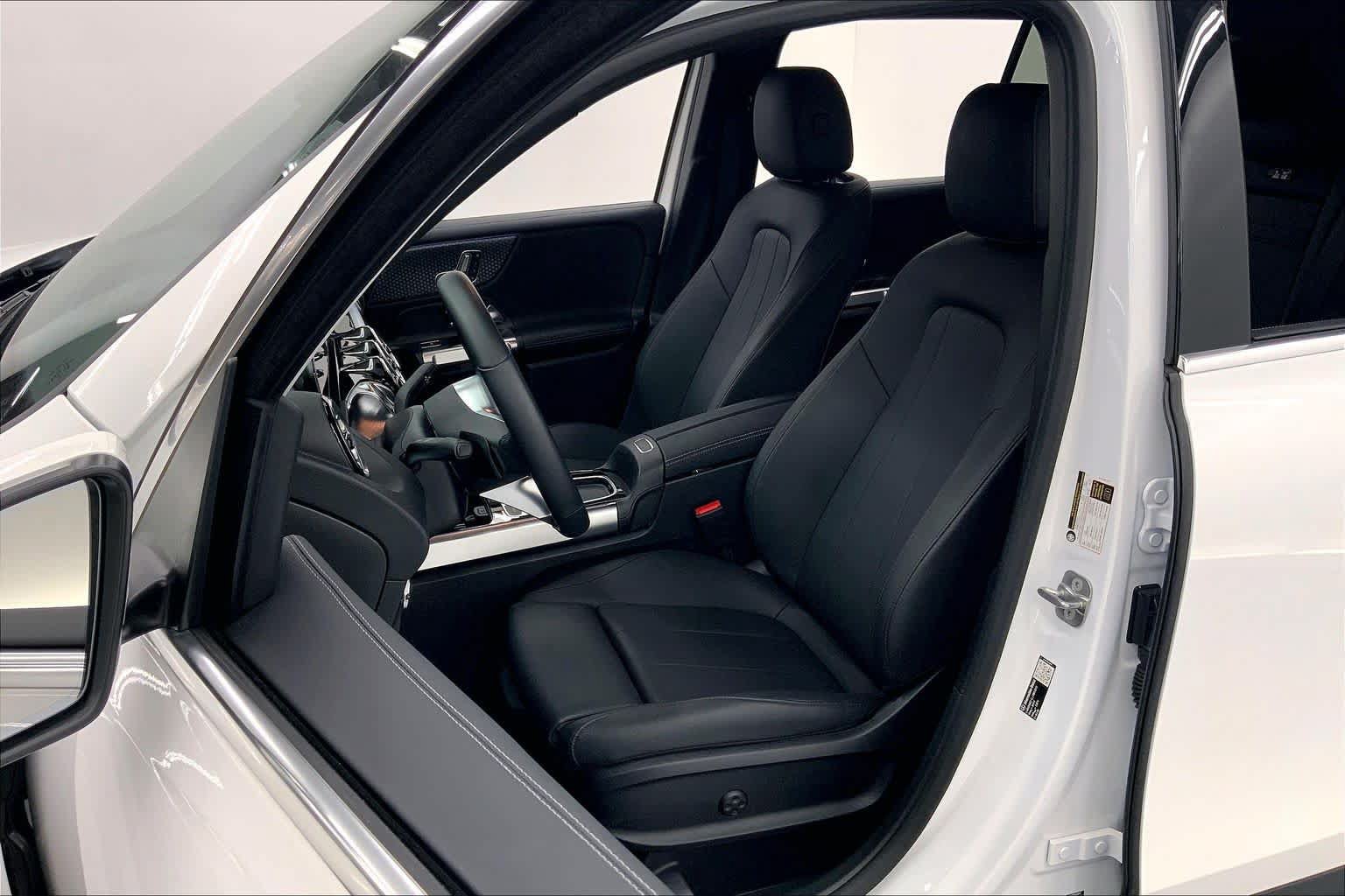 Used 2026 Mercedes-Benz GLB 250 image 21