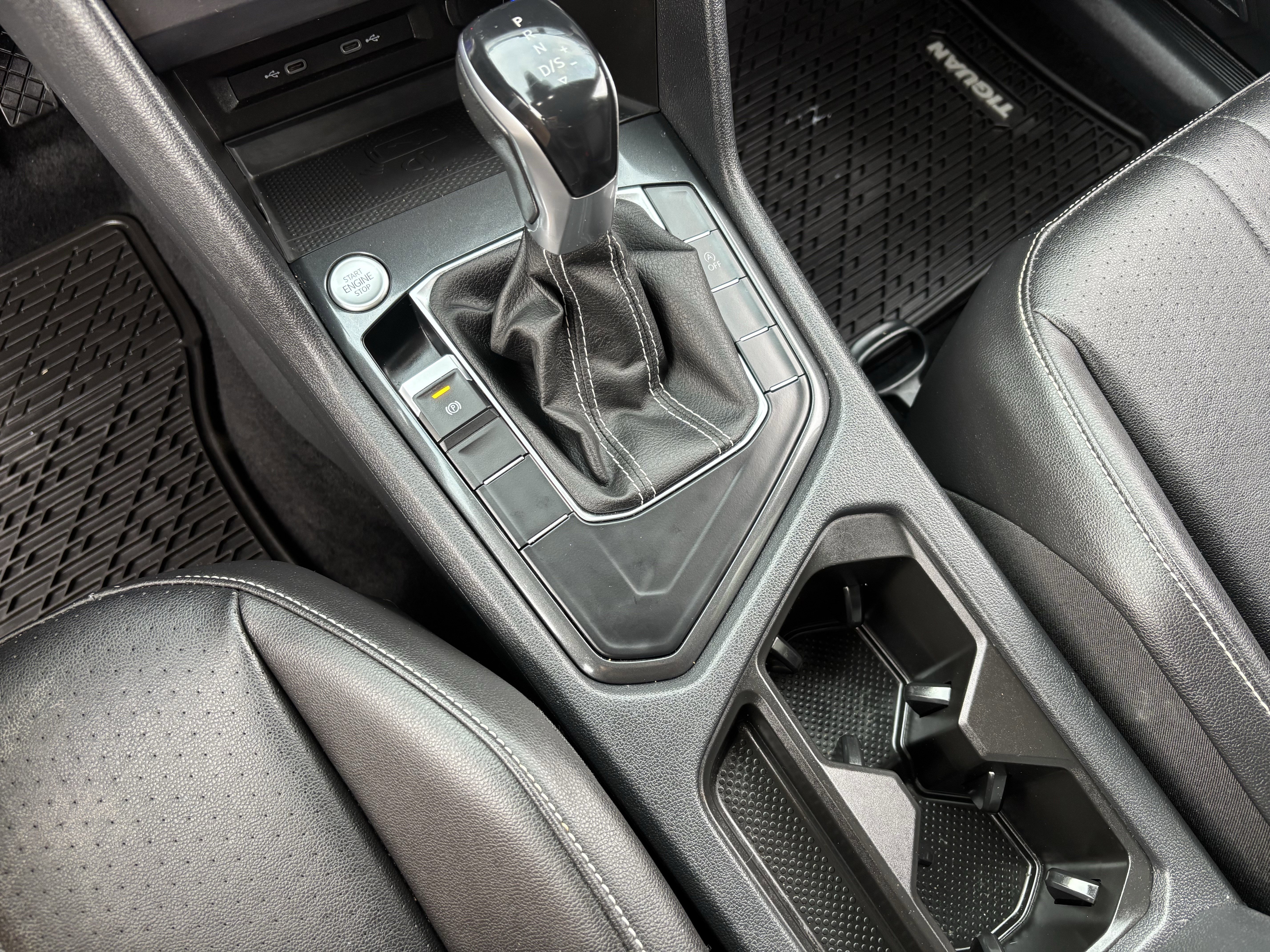 Used 2022 Volkswagen Tiguan SE image 24