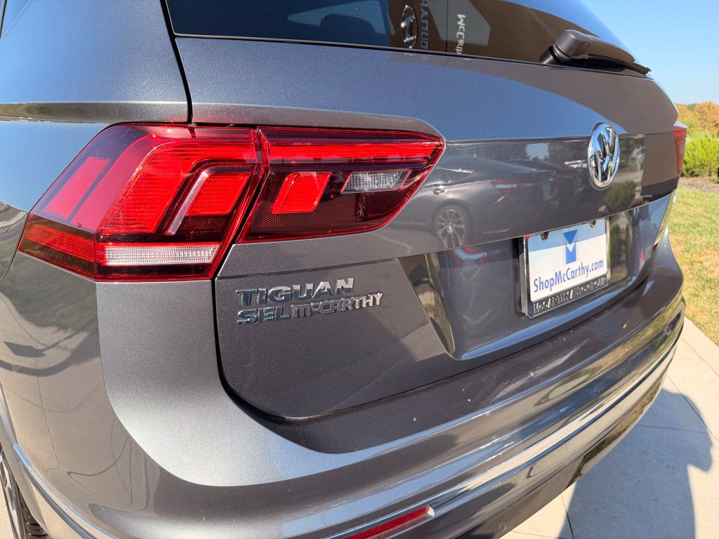 Used 2020 Volkswagen Tiguan SEL Premium R-Line w/ 3rd Row Seat Package AWD/4WD image 39