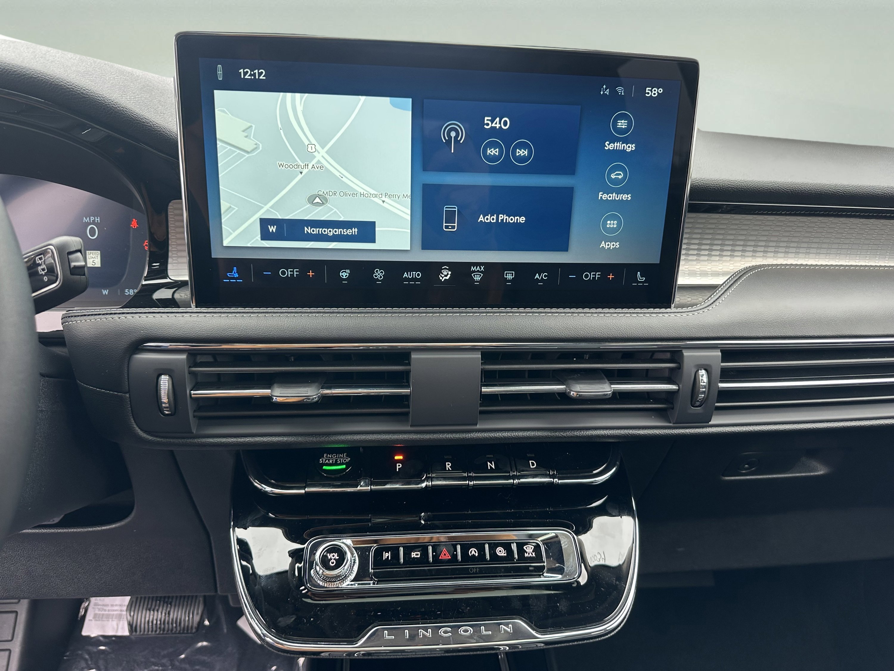 New 2026 Lincoln Corsair Premiere image 14