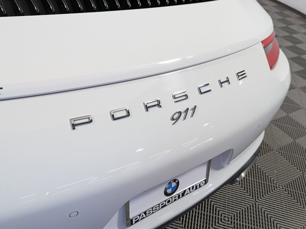 Used 2017 Porsche 911 Carrera RWD image 16